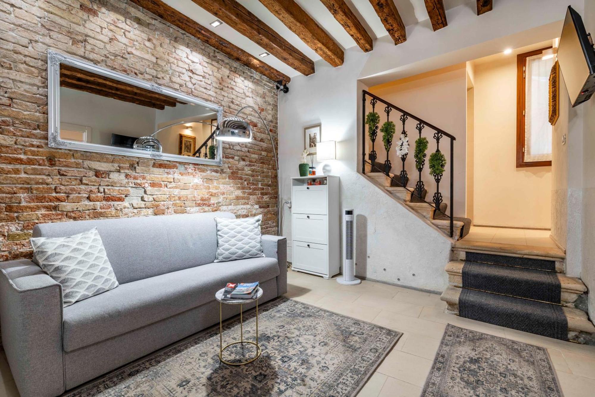 Ca' Pestrin Suite House - San Marco Square Venetië Buitenkant foto